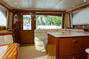Picture Of: 52' Viking 52 Convertible 2005 Yacht For Sale | 4 of 62