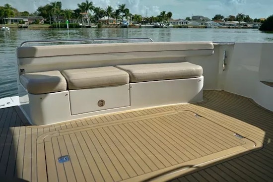 Carver 560 Voyager Yacht For Sale