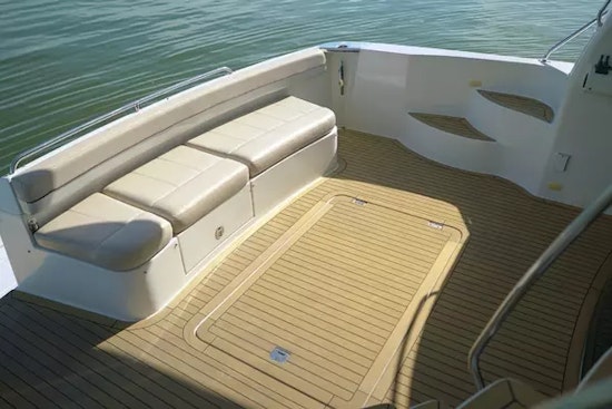 Carver 560 Voyager Yacht For Sale