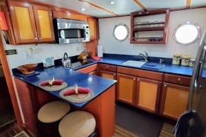 Picture Of: 37' Great Harbour N37 2007 Yacht For Sale | 3 of 83