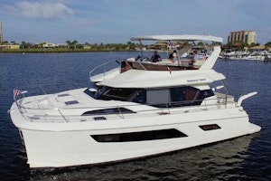 Picture Of: 44' Aquila 44 2017 Yacht For Sale | 1 of 75