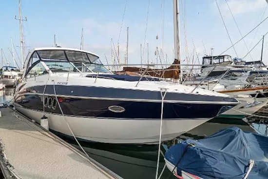 Cruisers 380 Express Yacht For Sale