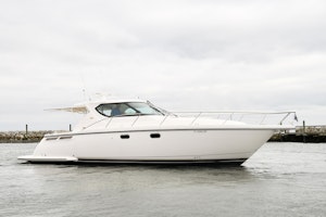 Picture Of: 45' Tiara Yachts 43 Sovran 2008 Yacht For Sale | 2 of 50