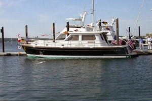 Picture Of: 49' Alden 49 Express 2005 Yacht For Sale | 2 of 32