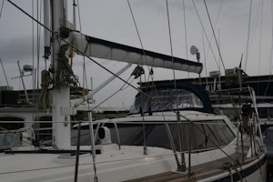 Picture Of: 43' Wauquiez 43 Pilot Saloon 2001 Yacht For Sale | 2 of 27