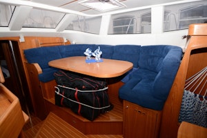 Picture Of: 43' Wauquiez 43 Pilot Saloon 2001 Yacht For Sale | 3 of 27
