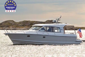 Nimbus 365 Coupe Yacht For Sale