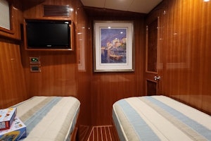 Picture Of: 64' Hampton 640 Endurance 2014 Yacht For Sale | 3 of 55