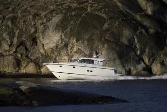 Nimbus 405 Coupé Yacht For Sale