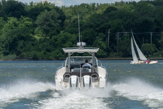 Nimbus T9 Yacht For Sale