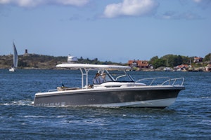 Nimbus T9 Yacht For Sale