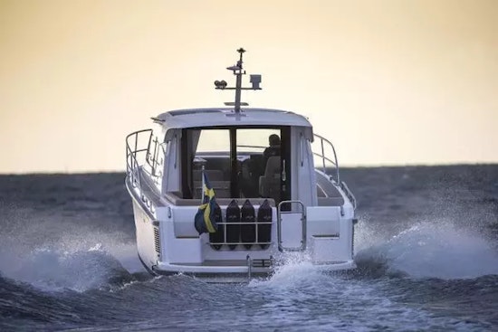Nimbus 305 Coupe Yacht For Sale