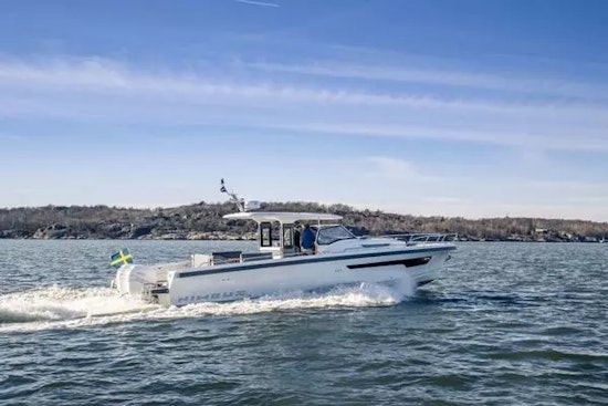 Nimbus T11 Yacht For Sale
