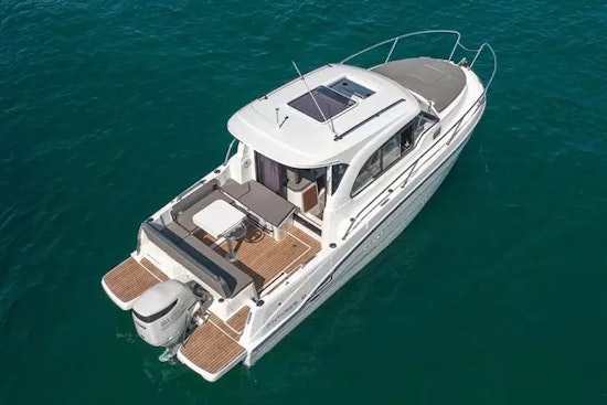 Beneteau Antares 8 Yacht For Sale