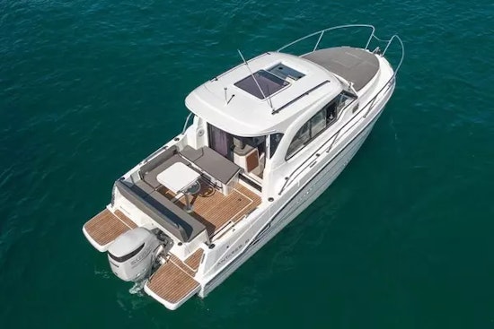 Beneteau Antares 8 Yacht For Sale
