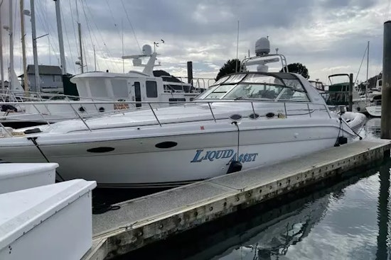 Sea Ray Sundancer 370 Yacht For Sale