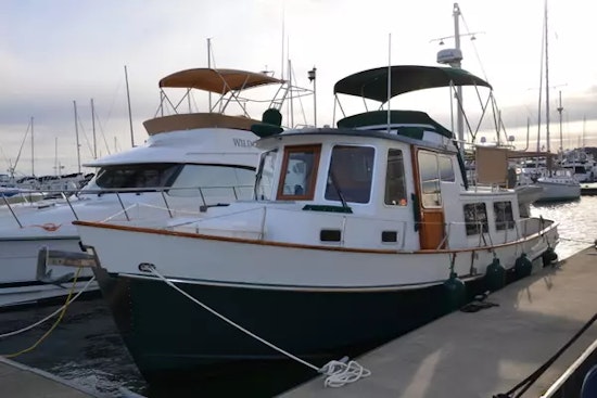 Eagle 32 Trawler Yacht For Sale