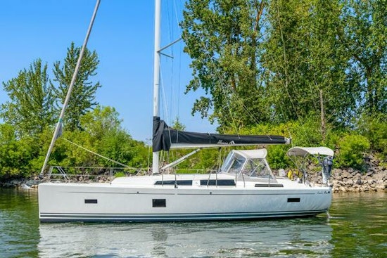 Hanse 388 Yacht For Sale
