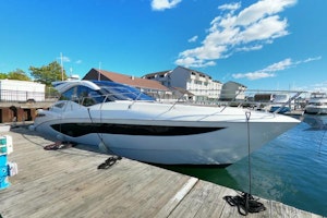Galeon 485 HTS Yacht For Sale