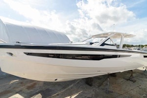 Windy SR44 SX Yacht For Sale