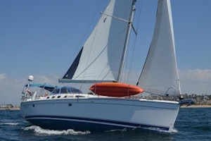Hunter  Yacht For Sale