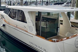 Greenline 330 Hybrid Yacht For Sale