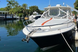 Hydra-Sports Vector 3500 VX Yacht For Sale