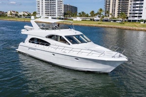 Hatteras Raised Pilothouse Motor Yacht Yacht For Sale
