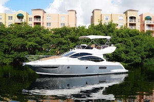 Azimut 42 Fly Yacht For Sale
