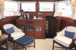 Defoe Shipbuilding Commuter Yacht For Sale