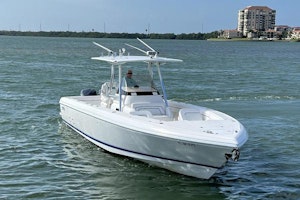 Intrepid 350 CC Yacht For Sale