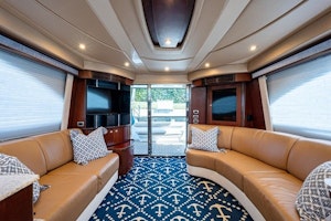 Sea Ray Sedan Bridge Yacht For Sale