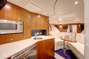 SeaVee Express Yacht For Sale