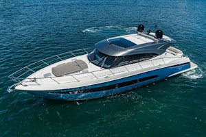 Riviera 5400 Sport Yacht Yacht For Sale