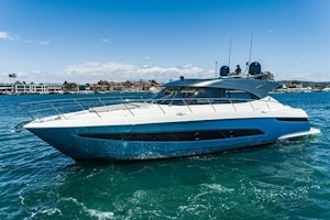 Riviera 5400 Sport Yacht Yacht For Sale