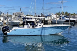Sea Fox 328 Commander Yacht For Sale