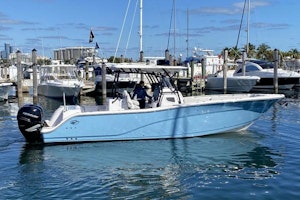 Sea Fox 328 Commander Yacht For Sale