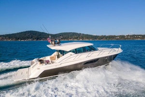 Tiara Yachts 44 Coupe Yacht For Sale