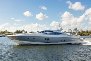 Picture Of: 82' Sunseeker Predator 82 2006 Yacht For Sale | 3 of 63