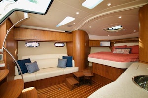 Tiara Yachts 3500 Sovran Yacht For Sale