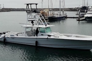 HCB Suenos Yacht For Sale