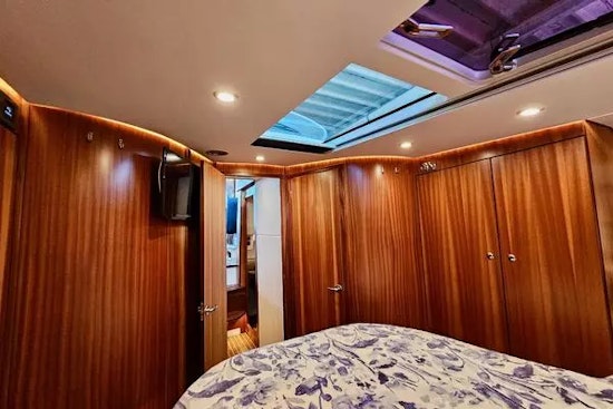 Nimbus 405 Coupe Yacht For Sale
