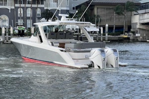 Tiara Yachts 38 LS Yacht For Sale