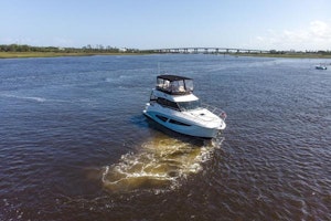 Regal 42 FXO Yacht For Sale