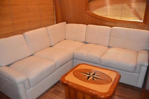 Hatteras Convertible Yacht For Sale