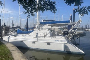 Manta 40 Yacht For Sale