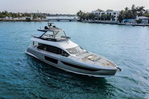 Azimut Fly 68 Yacht For Sale