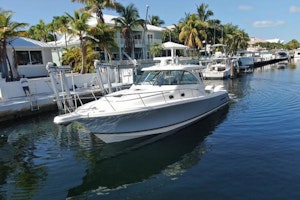 Pursuit 385 OS Yacht For Sale