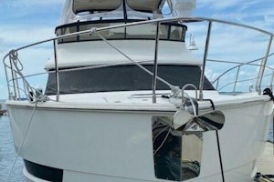 Carver 40 Yacht For Sale