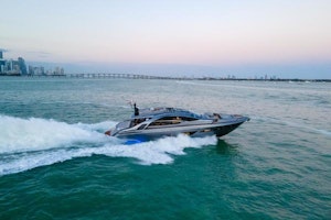 Pershing 8X Yacht For Sale